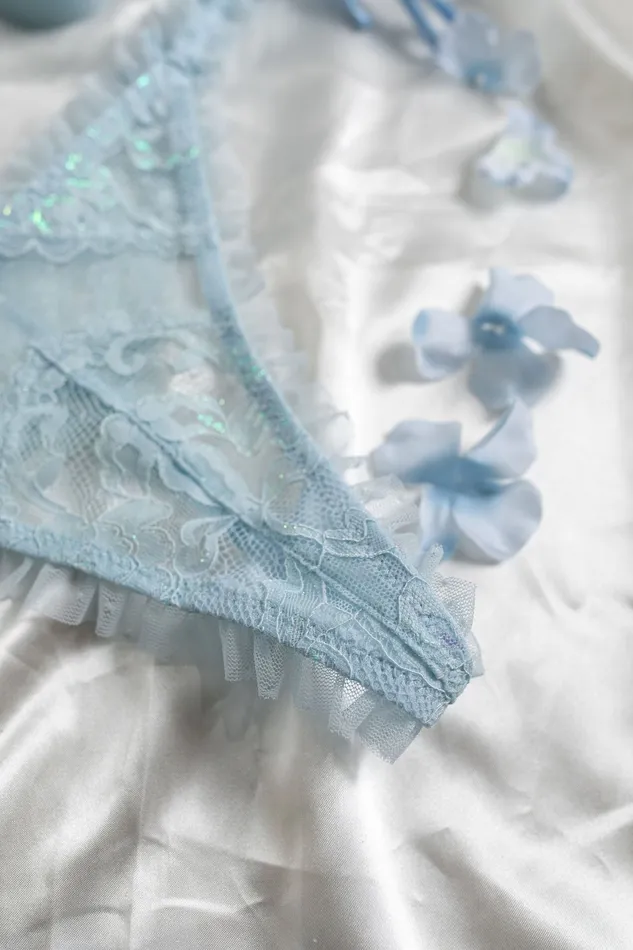Mentionables Male Sex Toys Lacy Ruffle Thong Iridescent Daydream