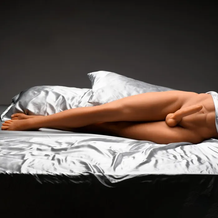 Female Sex Toys Curve Toys Male Sex Partner with Thrusting Dildo